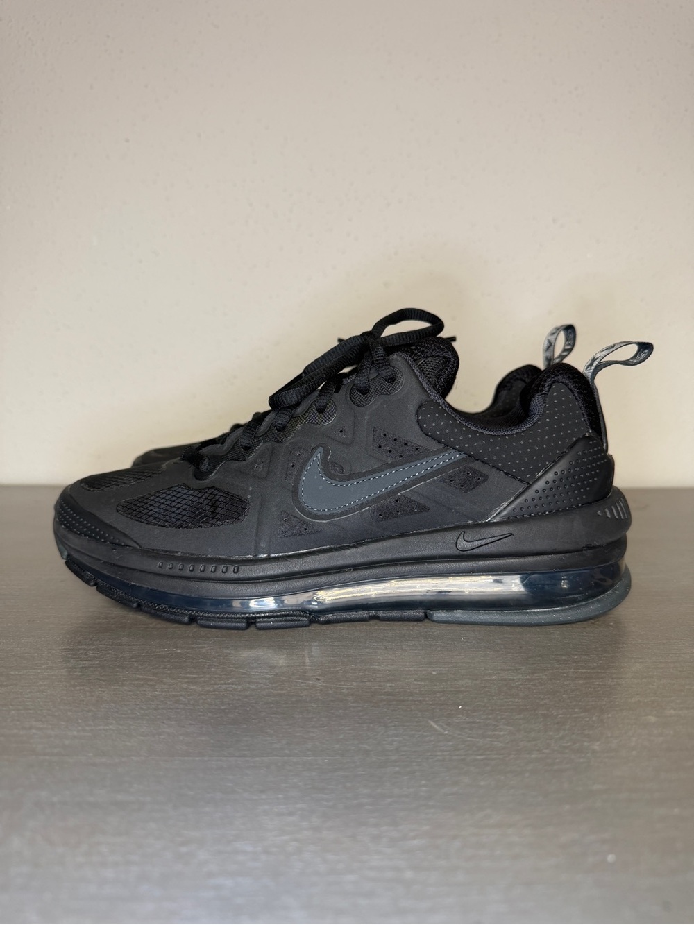 Nike Air Max Genome GS Triple Black CZ4652-001 Size 5.5Y Kids Running Shoes - Picture 2 of 9